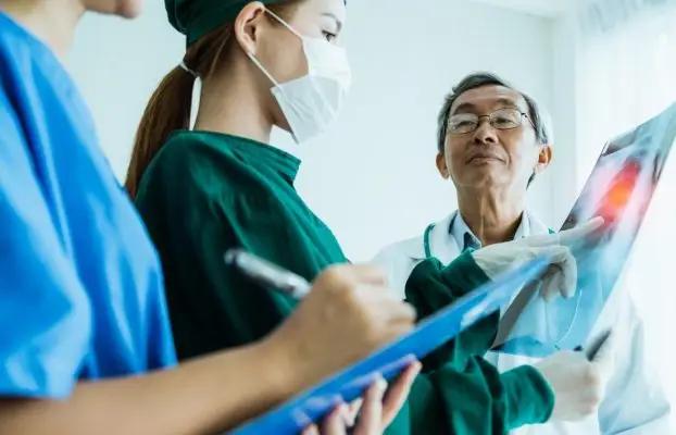 Akciğer Kanseri Neden Olur? Hangi Alışkanlıklardan Kaçınmalıyız?